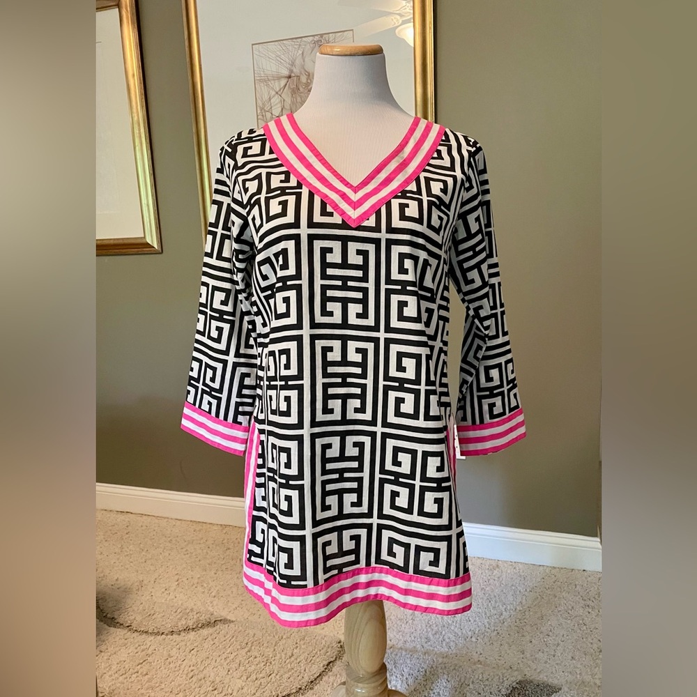 Gretchen Scott Designs Tunic Top 3/4 length sleeves. 100% Cotton